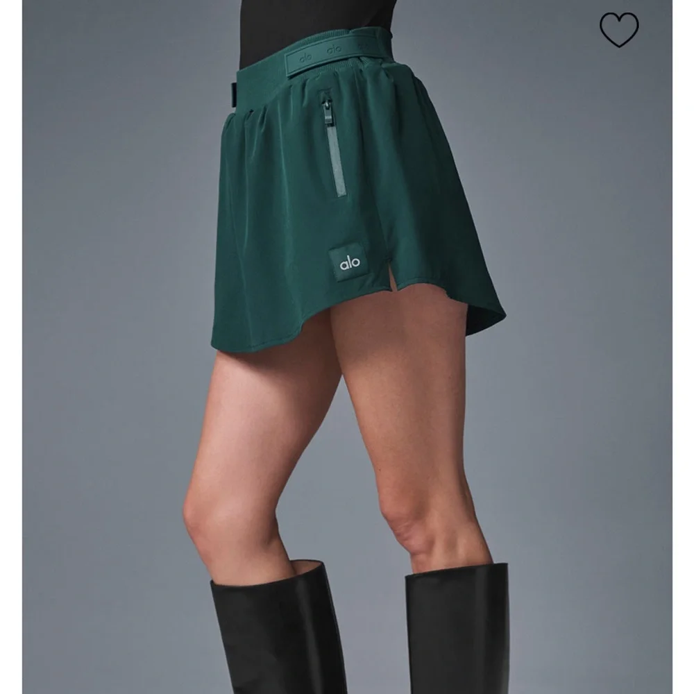 Alo - High-Waist Elevation Mini Skirt - Midnight Green - like new condition- M